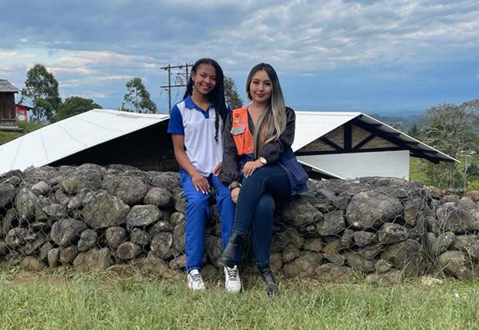 Adriana Achinte estudiante del ITAF Smurfit Kappa en El Tambo, Cauca 