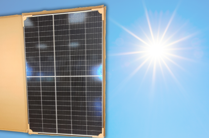 eingepacktes Solarmodul