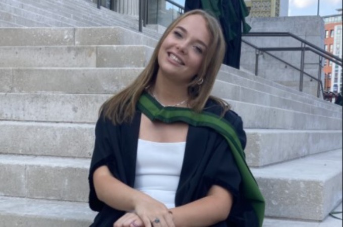 Graduate - Maisie